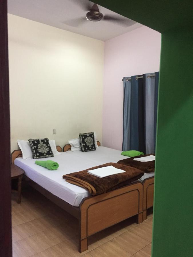 Baba Guest House Benares Buitenkant foto
